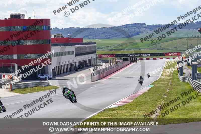 cadwell no limits trackday;cadwell park;cadwell park photographs;cadwell trackday photographs;enduro digital images;event digital images;eventdigitalimages;navarra;no limits trackdays;peter wileman photography;racing digital images;trackday digital images;trackday photos